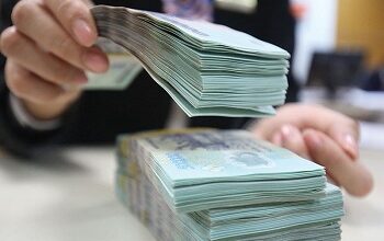 ĐÁNH GIÁ NHANH TÁC ĐỘNG VIỆC HẠ TRẦN LÃI SUẤT HUY ĐỘNG VÀ CHO VAY CỦA NHNN
